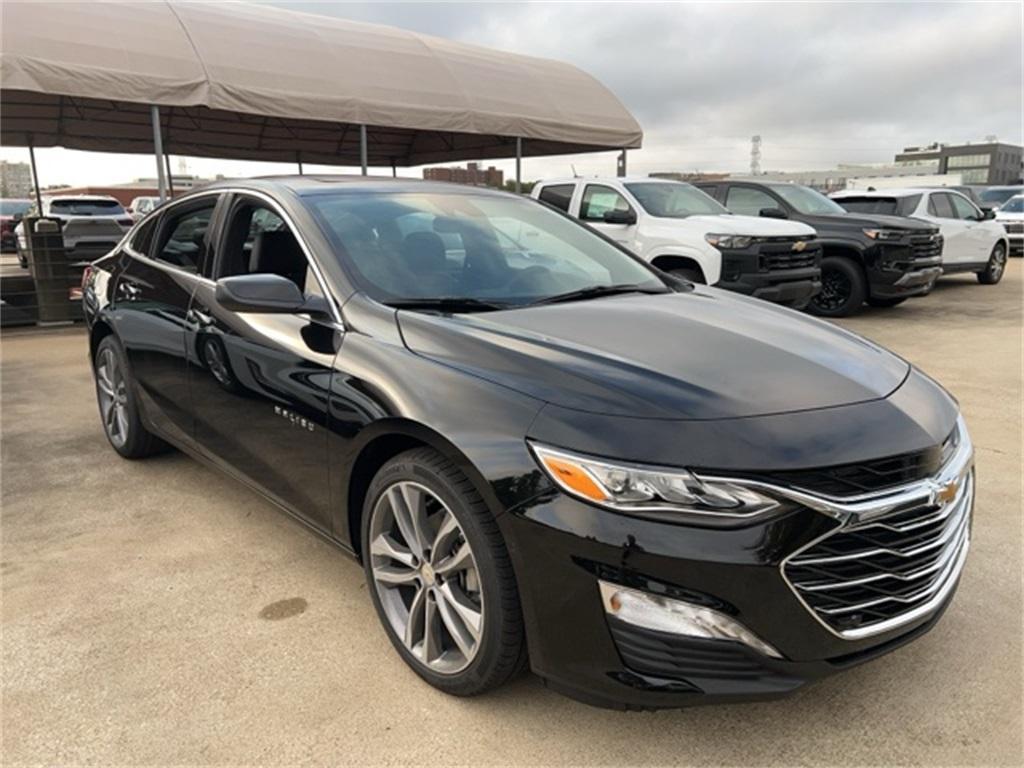 new 2025 Chevrolet Malibu car, priced at $32,995