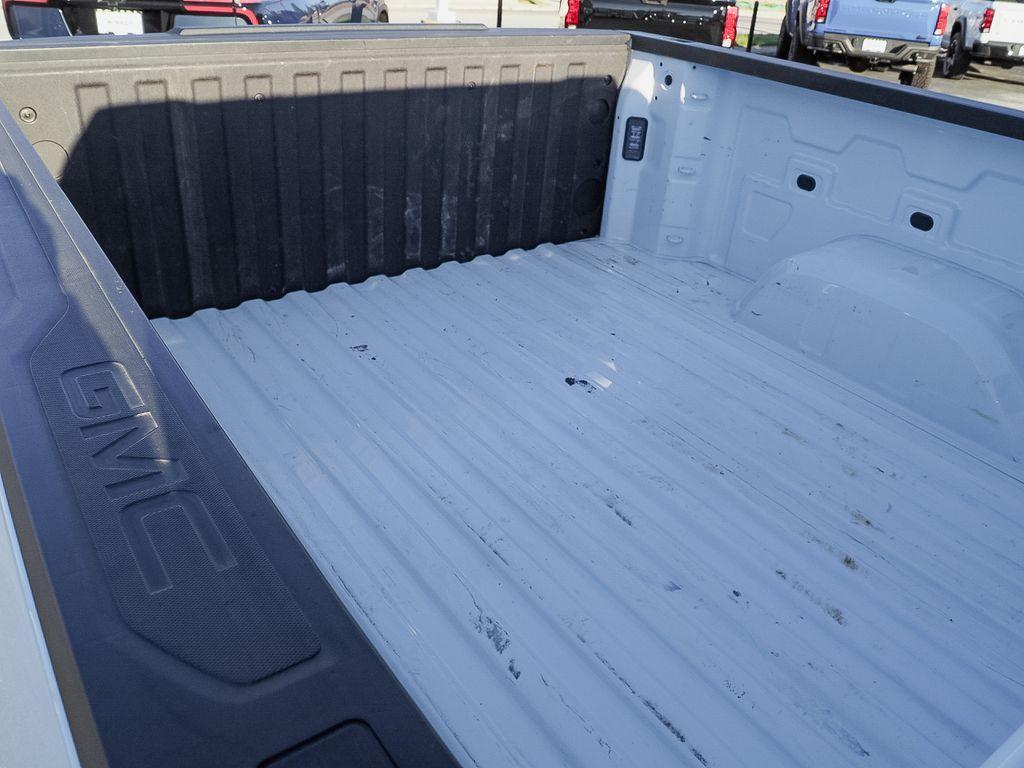 used 2023 GMC Sierra 1500 car, priced at $39,922