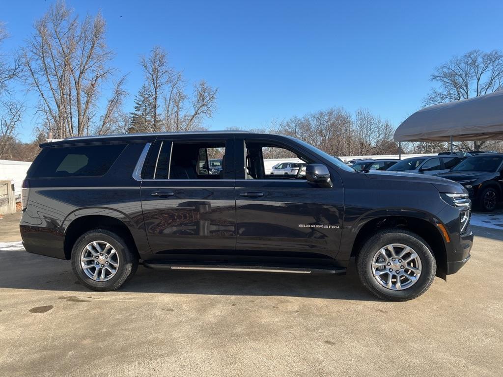 new 2025 Chevrolet Suburban car, priced at $63,995