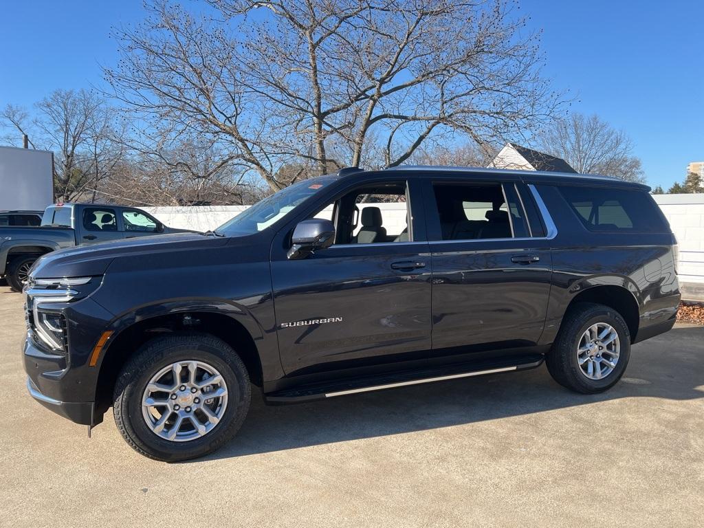 new 2025 Chevrolet Suburban car, priced at $63,995