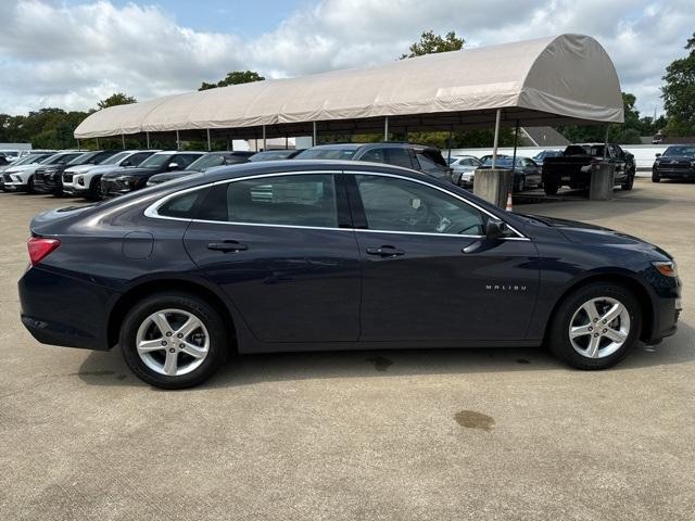 new 2025 Chevrolet Malibu car, priced at $25,245