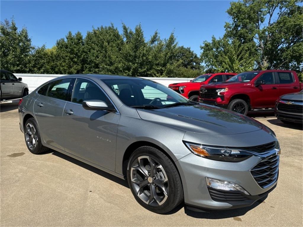 new 2025 Chevrolet Malibu car, priced at $27,745