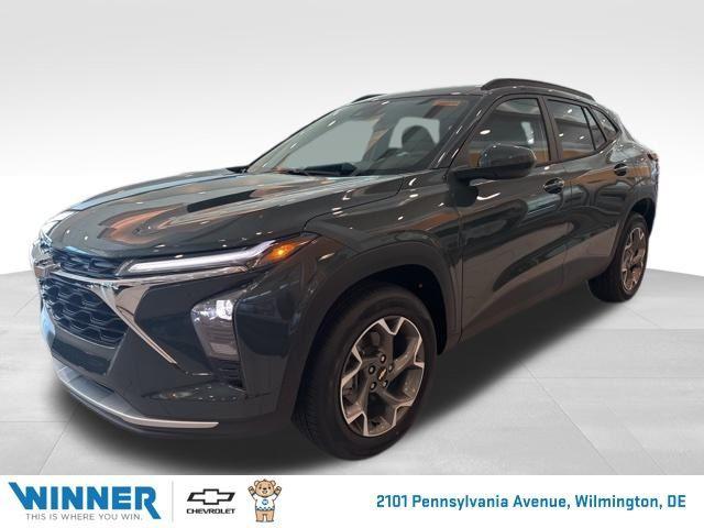 new 2025 Chevrolet Trax car, priced at $23,525