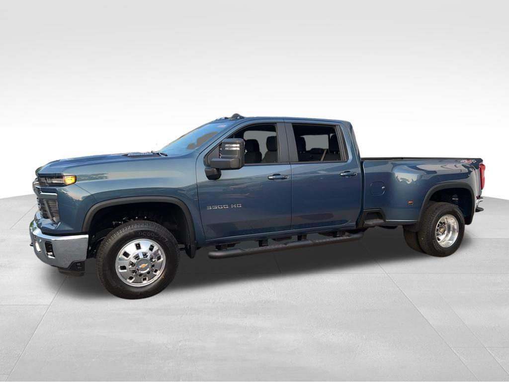 new 2025 Chevrolet Silverado 3500 car, priced at $79,130
