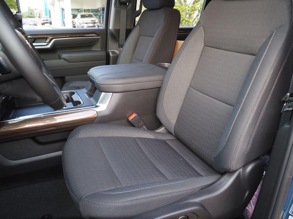 new 2025 Chevrolet Silverado 3500 car, priced at $79,130