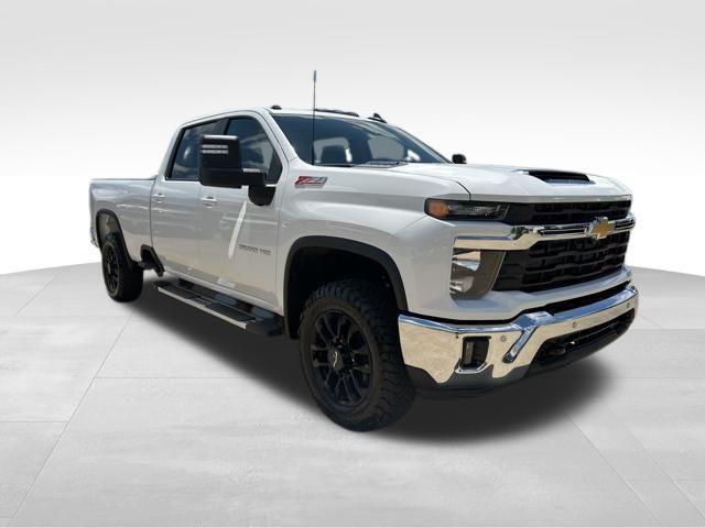 new 2025 Chevrolet Silverado 3500 car, priced at $78,600