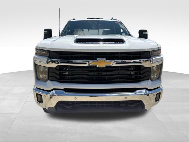 new 2025 Chevrolet Silverado 3500 car, priced at $78,600