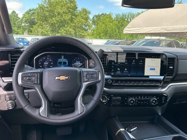 new 2025 Chevrolet Silverado 3500 car, priced at $78,600