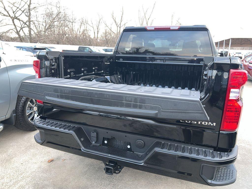 new 2025 Chevrolet Silverado 1500 car, priced at $44,890