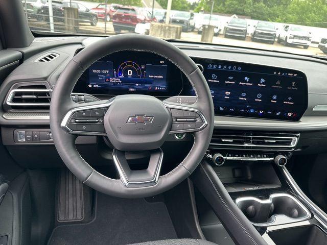 new 2025 Chevrolet Traverse car, priced at $43,880