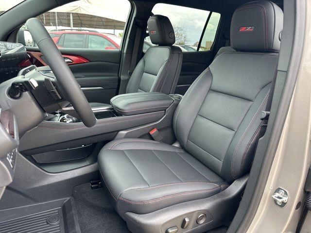 new 2026 Chevrolet Traverse car, priced at $49,760