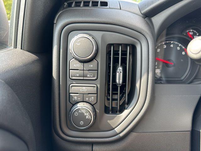 new 2025 Chevrolet Silverado 1500 car, priced at $42,080