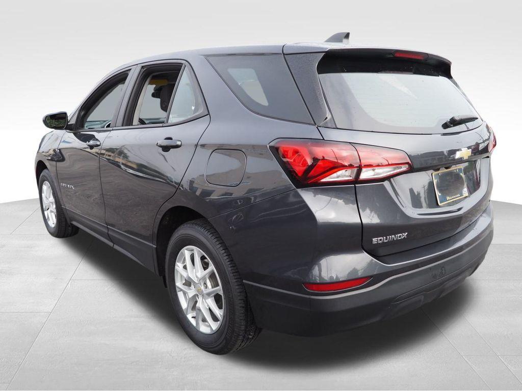used 2022 Chevrolet Equinox car, priced at $21,343