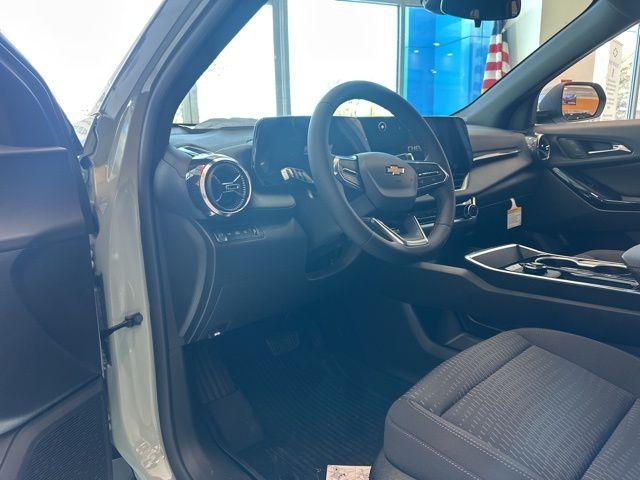 new 2026 Chevrolet Equinox car, priced at $31,135