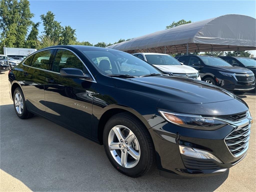 new 2025 Chevrolet Malibu car, priced at $25,245