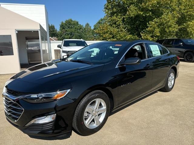 new 2025 Chevrolet Malibu car, priced at $25,245