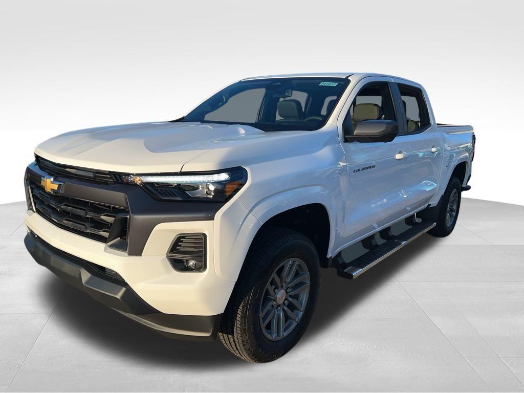 new 2024 Chevrolet Colorado car, priced at $43,995