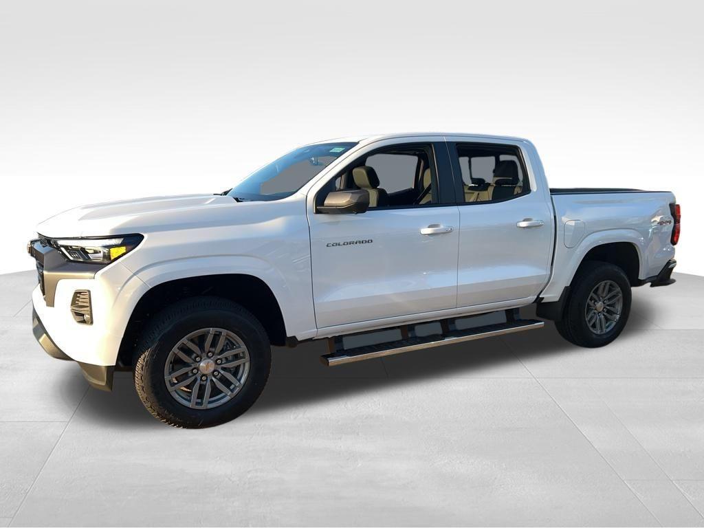 new 2024 Chevrolet Colorado car, priced at $43,995