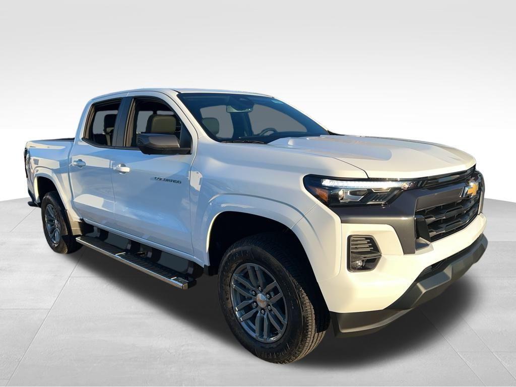 new 2024 Chevrolet Colorado car, priced at $43,995