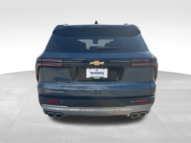 new 2026 Chevrolet Traverse car, priced at $41,235