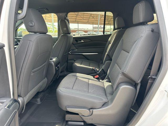 new 2026 Chevrolet Traverse car, priced at $44,639