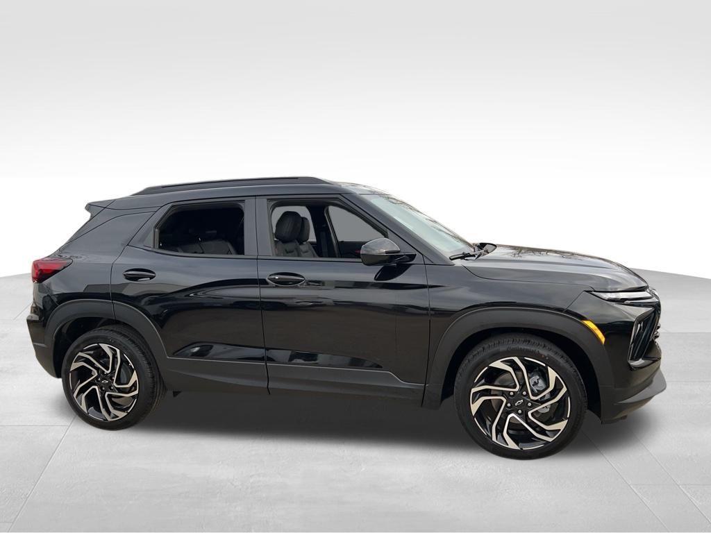 new 2025 Chevrolet TrailBlazer car, priced at $31,075