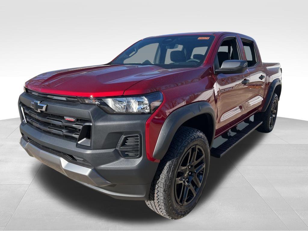 new 2025 Chevrolet Colorado car, priced at $43,315