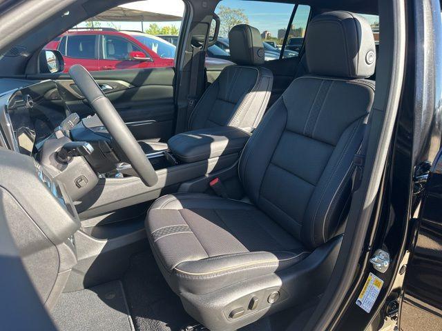 new 2026 Chevrolet Traverse car, priced at $61,585