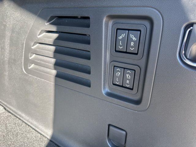 new 2026 Chevrolet Traverse car, priced at $61,585