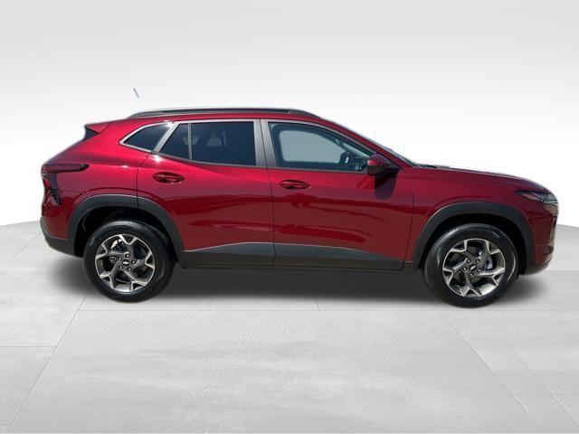 new 2025 Chevrolet Trax car, priced at $23,850