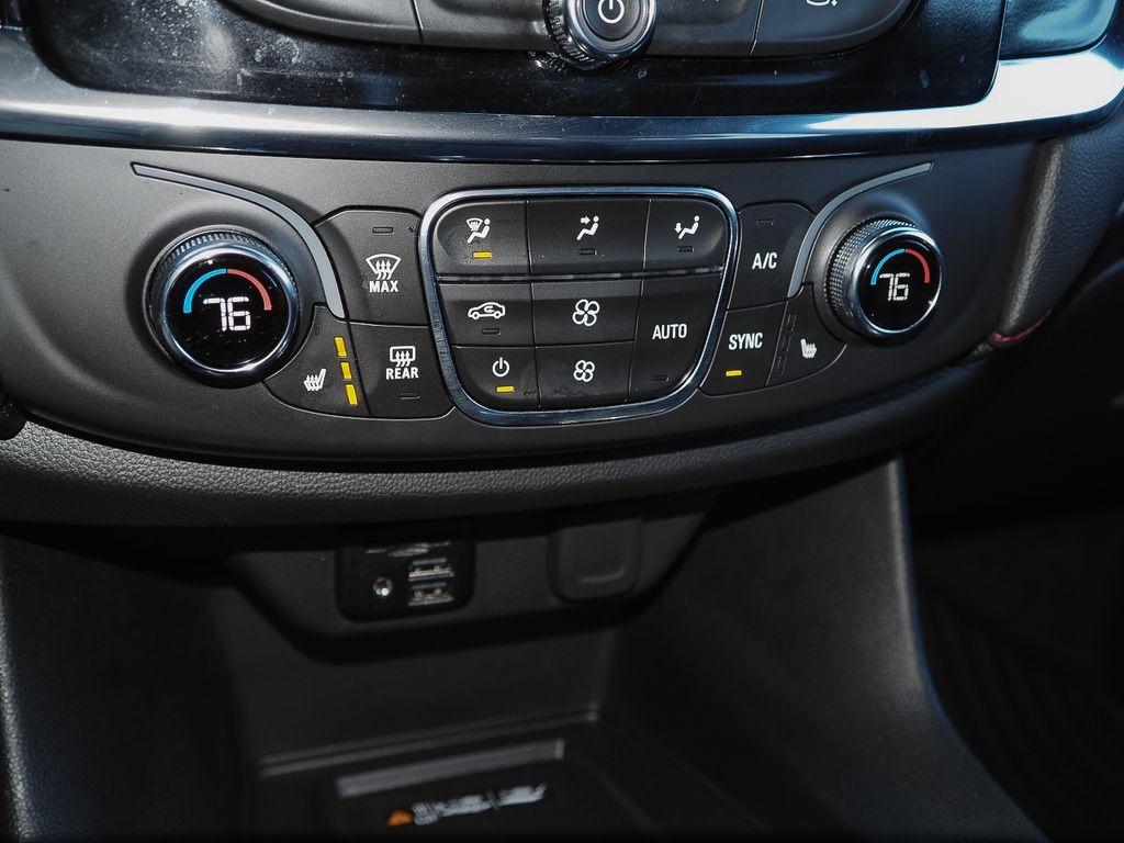 used 2023 Chevrolet Traverse car, priced at $36,049