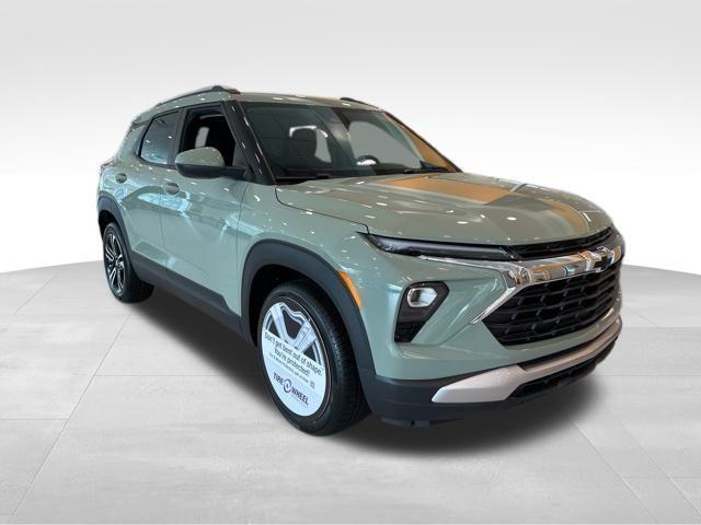 new 2025 Chevrolet TrailBlazer car, priced at $29,450