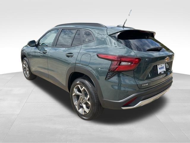 new 2025 Chevrolet Trax car, priced at $23,005
