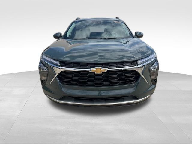 new 2025 Chevrolet Trax car, priced at $23,005