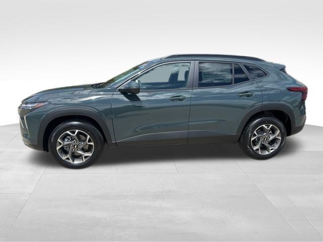 new 2025 Chevrolet Trax car, priced at $23,005