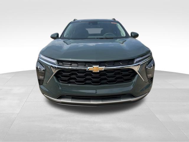 new 2025 Chevrolet Trax car, priced at $23,650