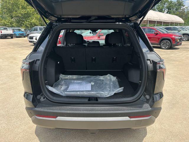 new 2026 Chevrolet Equinox car, priced at $32,025