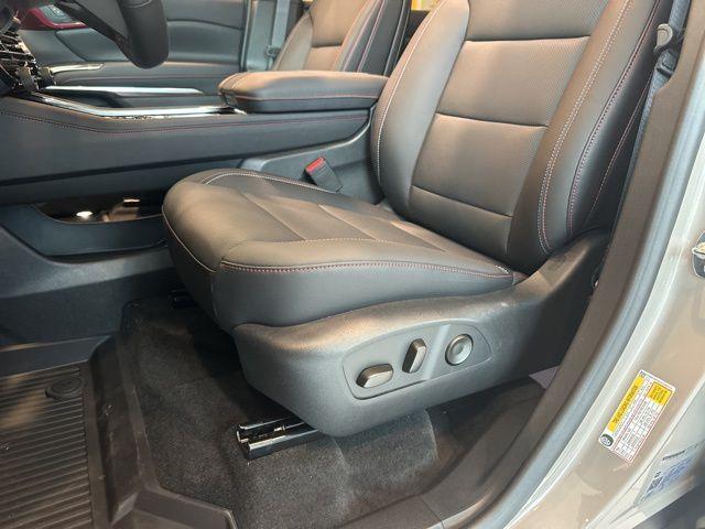 new 2026 Chevrolet Traverse car, priced at $52,955