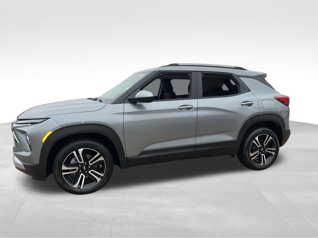 new 2025 Chevrolet TrailBlazer car, priced at $27,465