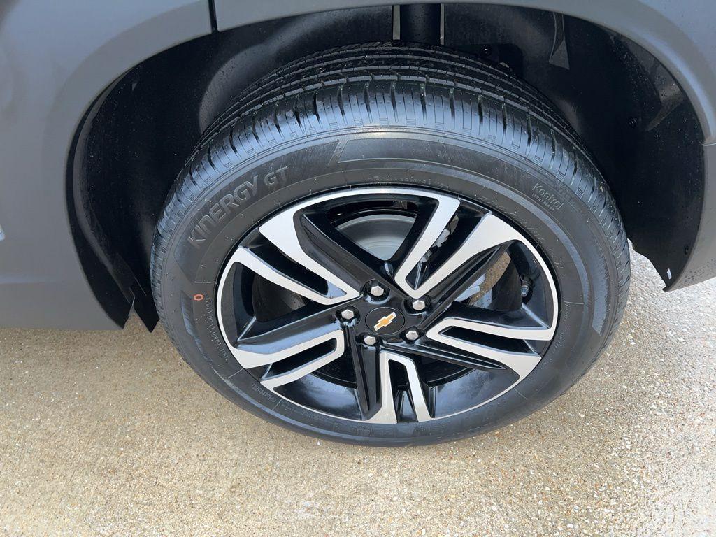 new 2025 Chevrolet TrailBlazer car, priced at $27,465