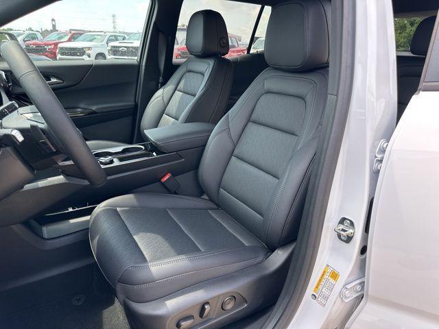 new 2026 Chevrolet Equinox car, priced at $36,870