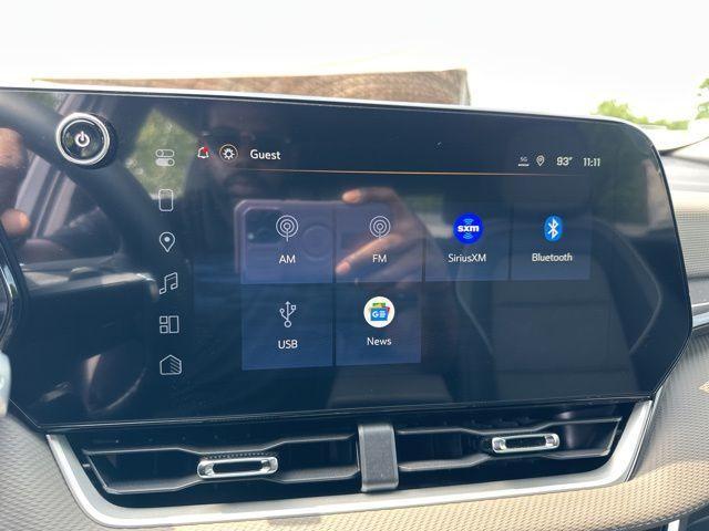 new 2026 Chevrolet Equinox car, priced at $34,325