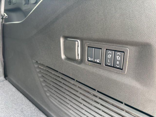 new 2025 Chevrolet Suburban car, priced at $83,595