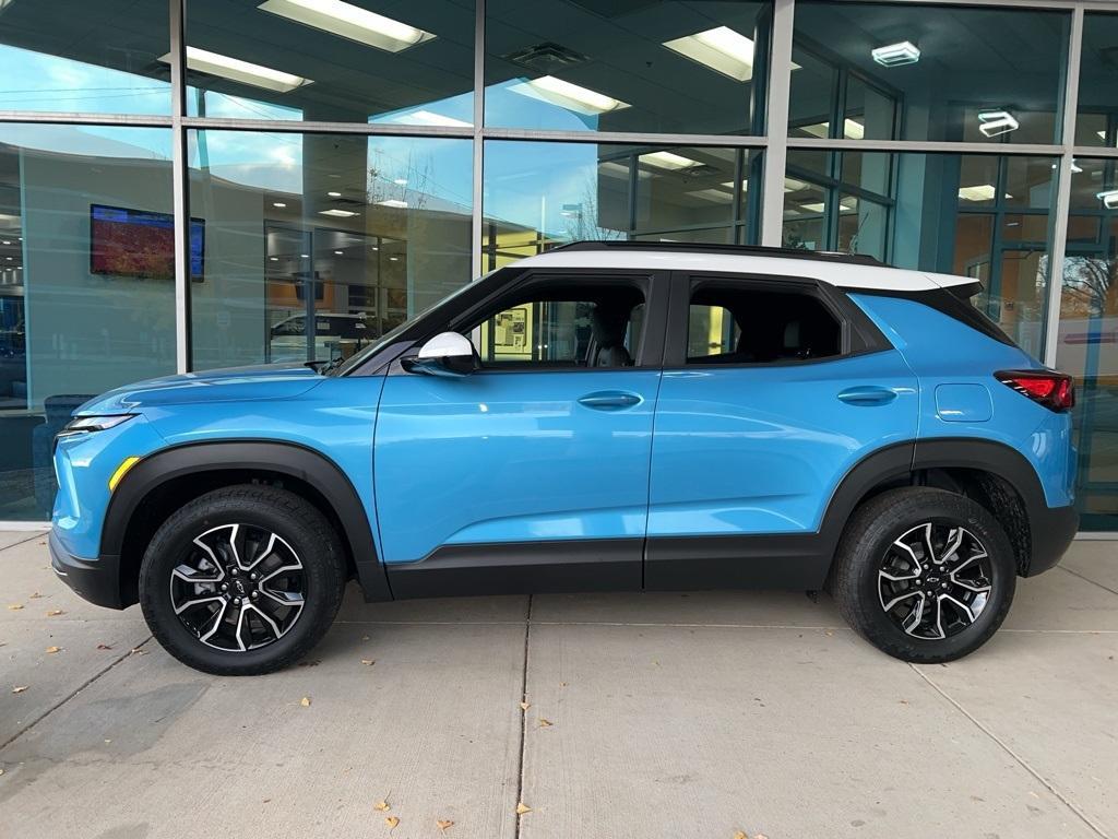 new 2025 Chevrolet TrailBlazer car, priced at $33,070