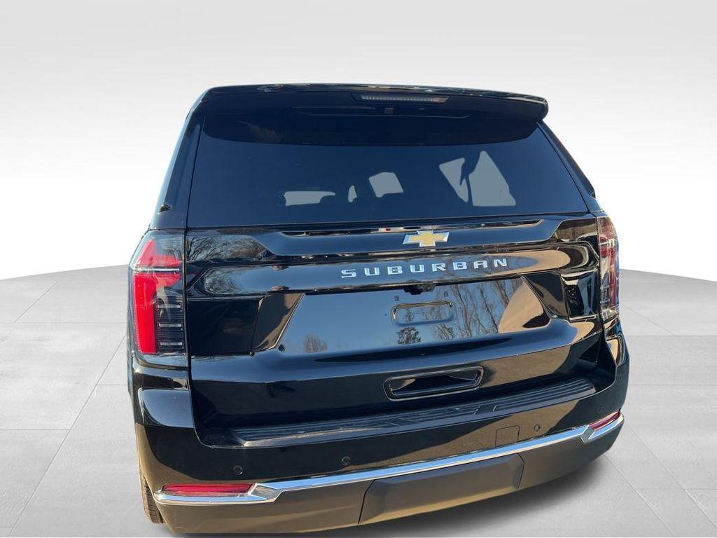 new 2025 Chevrolet Suburban car, priced at $65,095