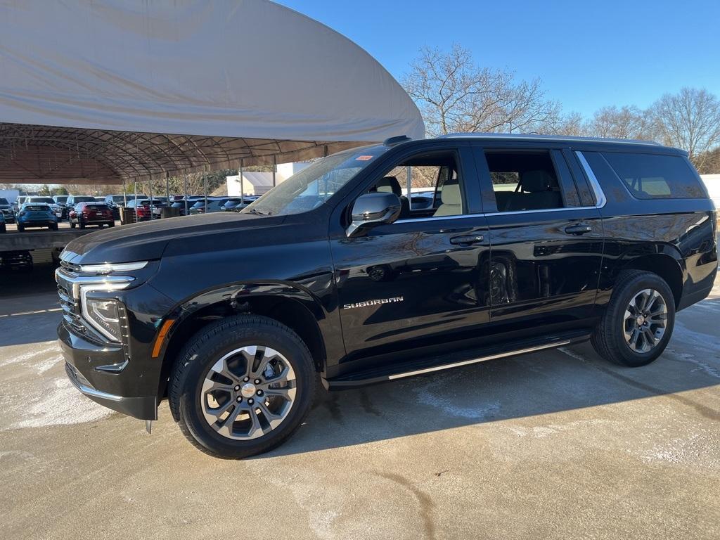 new 2025 Chevrolet Suburban car, priced at $65,095