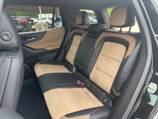 new 2026 Chevrolet Equinox car, priced at $35,290