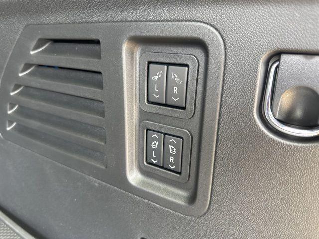 new 2025 Chevrolet Traverse car, priced at $56,210