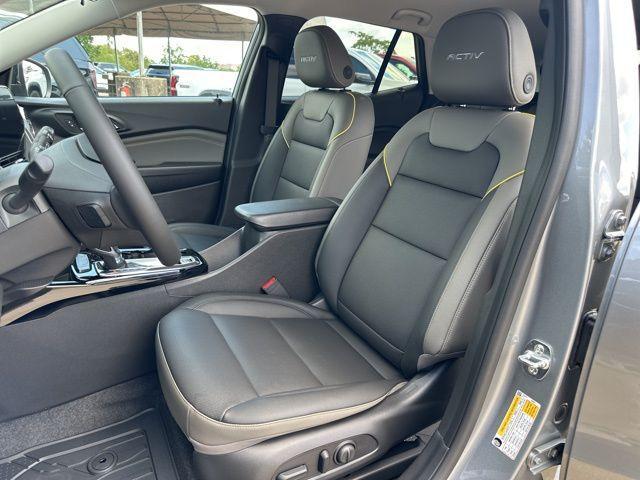 new 2025 Chevrolet Trax car, priced at $25,220
