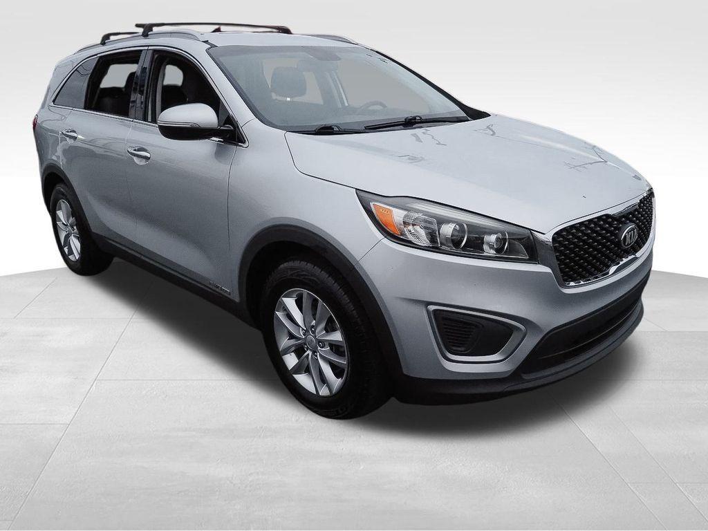 used 2017 Kia Sorento car, priced at $11,682